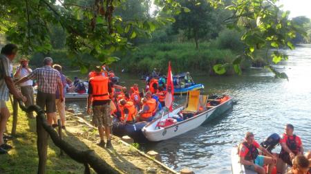 Sprejem udeležencev XII. mednarodnega spusta murskih ladij -Mura 2014, na Gibini